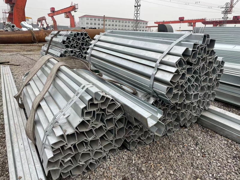 LONGITUDINAL WELDED PIPES